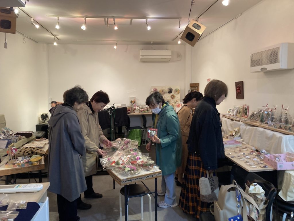 神田神保町　タータンフラワー　サロンA7　2025 チャリティバザー